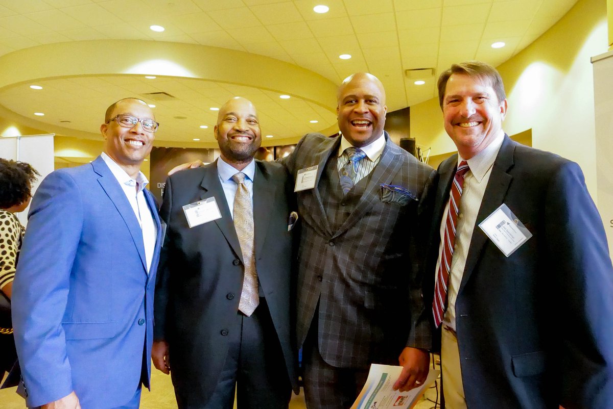 Robt_Simpson's tweet image. Me and my Aon colleague joining Ugo and George during their very insightful NMAC B2B Construction Forum on the Manpower Group campus yesterday. #nmac #aon #nmsdc #ncmsdv