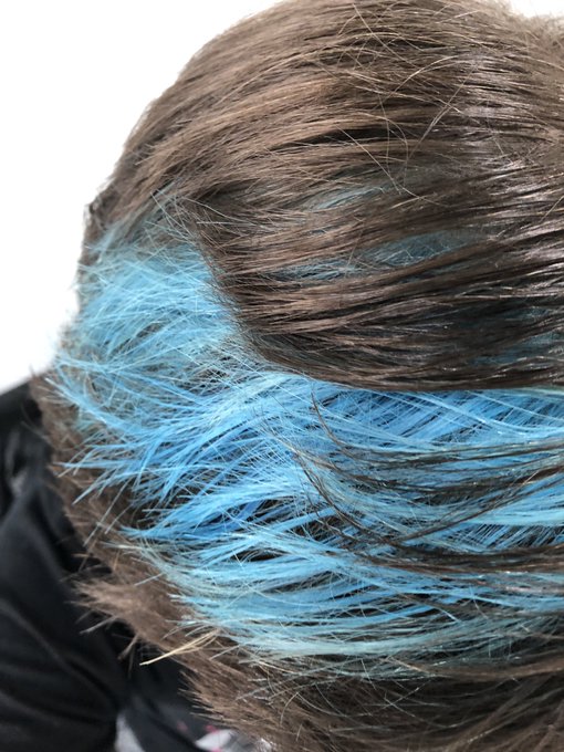 Ehehe~ I'm still so giddy about having my hair dyed. https://t.co/RtZObWyHlN<a href="/tag/rwby"class="tags"><span>#rwby</span></a>