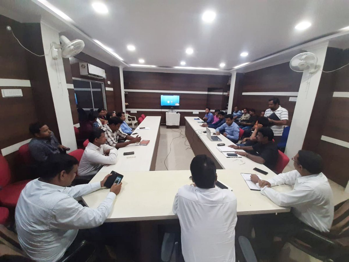 dm_malkangiri's tweet photo. Hon'ble Chief Minister, Odisha has launched Odisha Land Revenue portal for on line payment of land revenue by tenant through Net Banking through Video Conference on 15.05.2019
https://t.co/kTdTOmD2xp
#CMO_Odisha, #rdmodisha, #odishalandrevenue, #LandRevenue, #Malkangiri, #Odisha, https://t.co/EAWxZWBfgA