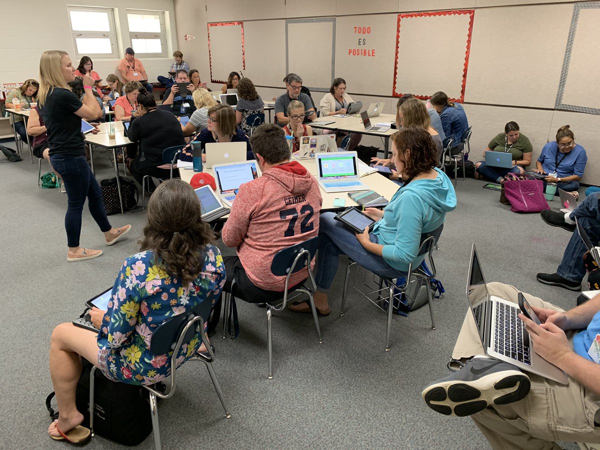 Diving into <a href="/Classkick/">Classkick</a> with the pro @MrsFron6th! #iEngageBerwyn