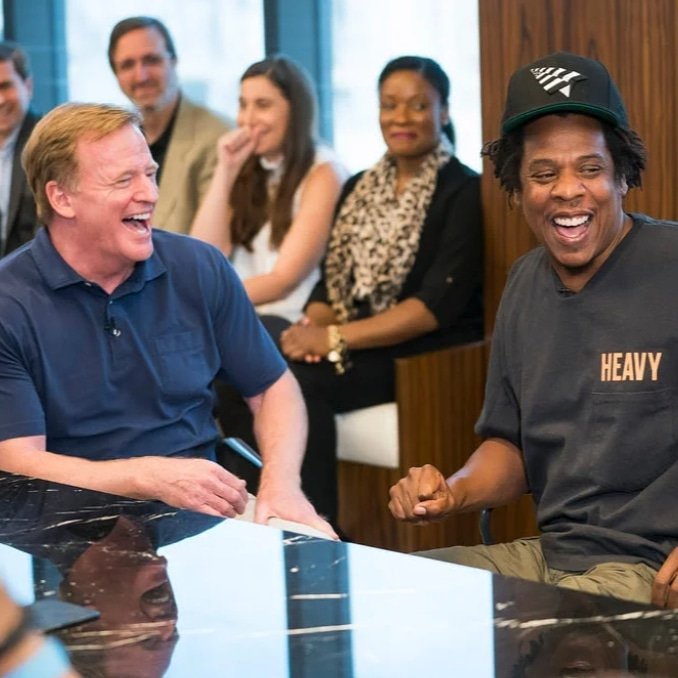 SavoirBrooklyn's tweet image. In 2019 should we really he outraged at how celebs chose to move? What are your thoughts on the @rocnation @nfl partnership? Drop a comment below.

#nflprotest #kaepernick #blm #nfl #jayz #culture #community #merica #civilrights #america #narratives   #nationalanthem #kaep