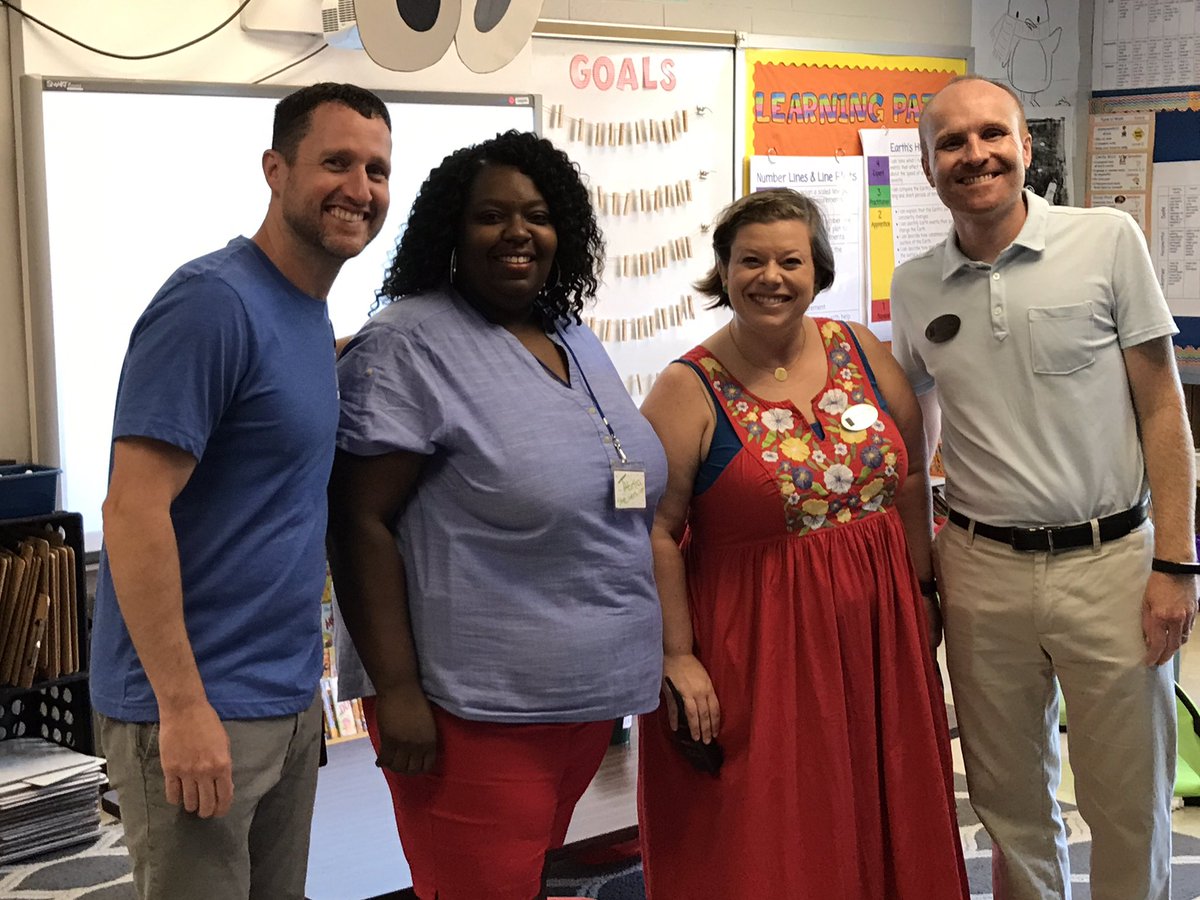 TeamMossRBE's tweet photo. Thanks @RyanRLink, @mltneale, @Tskimble1 &amp; @RSmithPSC for visiting Team Moss this morning! The kiddos were excited to see you! #WeAreRBE #fdos2019 https://t.co/aTaIKjGEWw