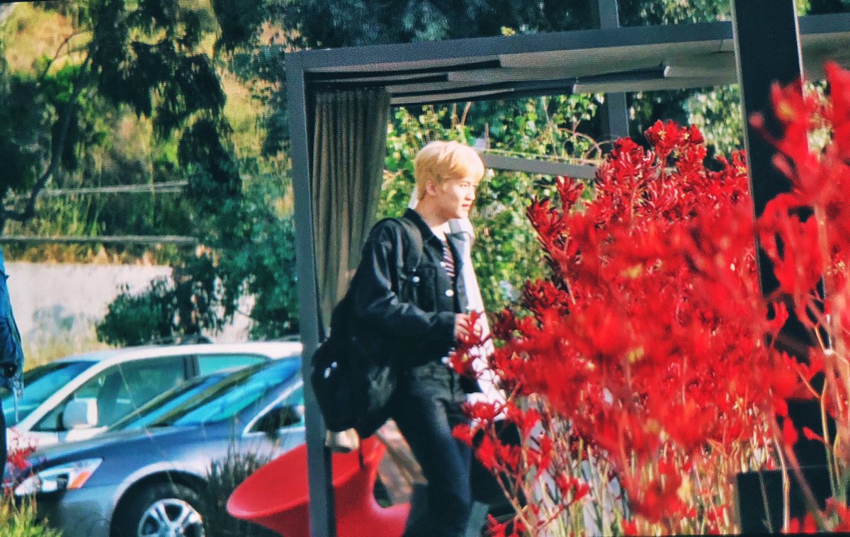 _onlylookatme's tweet photo. #마크 #NCT127 #MarkLee https://t.co/LEQ4oKFA16