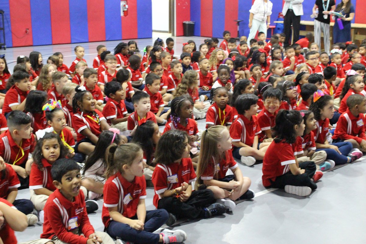 HSICtigers's tweet photo. We had a great first day of school! Our students are ready to have a blast this school year ♥️ #HSICPride #firstdayofschool https://t.co/wDewW3oukN