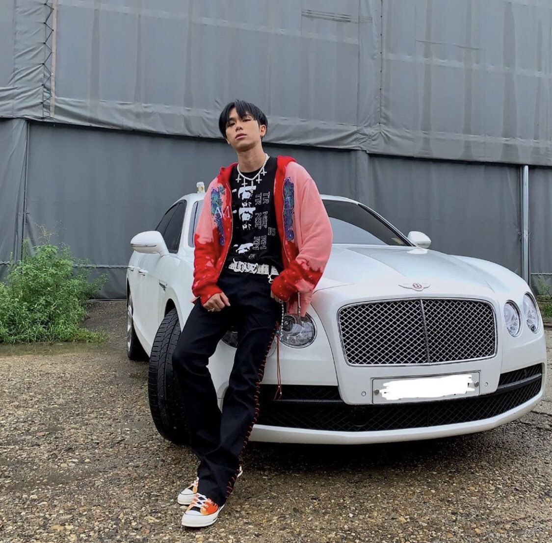 h1ghrarchive's tweet photo. Minsik’s fit for the Giddy Up mv https://t.co/Dav7SrKOQ6