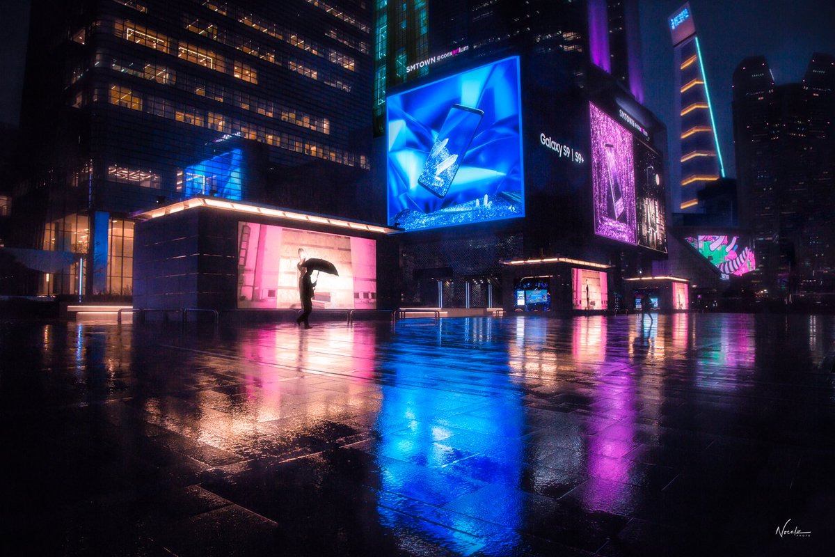 noealz's tweet image. I think one of the reasons people like my photos, is that I don't try to sell them a preset, e-book, or the latest camera equipement. I just like taking and sharing photos. Please enjoy and share~ instagram.com/noealzii  #cyberpunk #korea #seoul