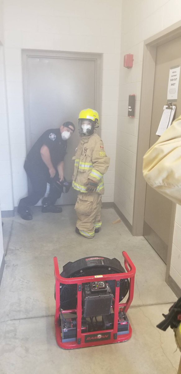 Barrie_Fire's tweet photo. We just had an 11 year old boy graduate from the educational component of #TAPPC. He worked hard and learned quite a bit. If your child is playing with or fascinated by fire, we can help: https://t.co/XGl0lgVQaa https://t.co/KswBdf9dgk