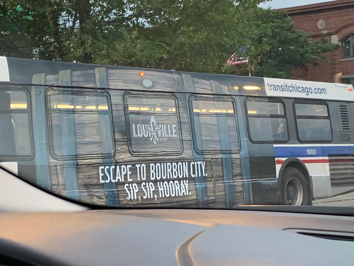 Spotted in Chicago. Louisville is embracing transit at home and away. @CTA @gotolouisville @ridetarc @TARC_CEO @TARC_AED #WindyCity -> #BourbonCity #RideResponsibly