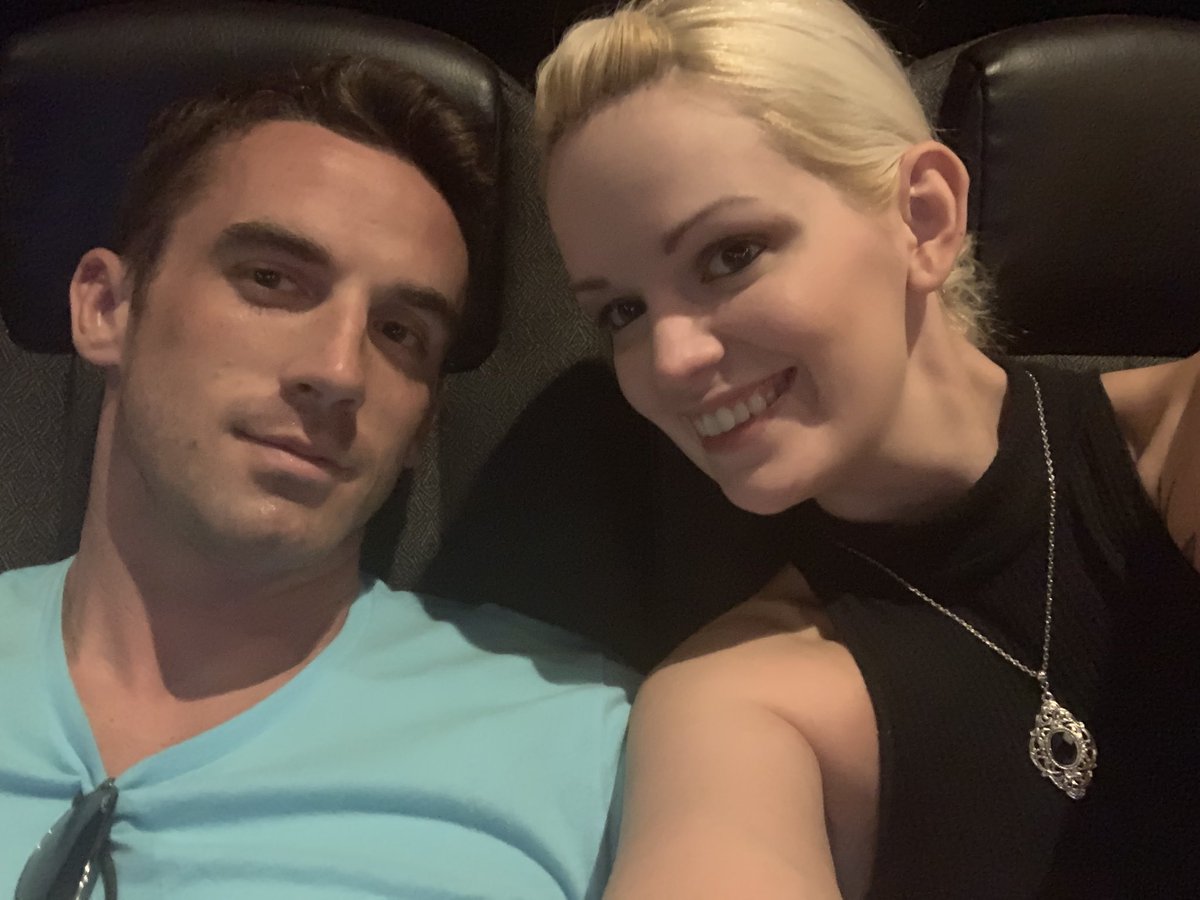SarahFrightmare's tweet photo. About to watch #ScaryStoriesMovie #SCARYSTORIES #Horror #Movies #OnlyOnesHere https://t.co/GxgI65PpXH