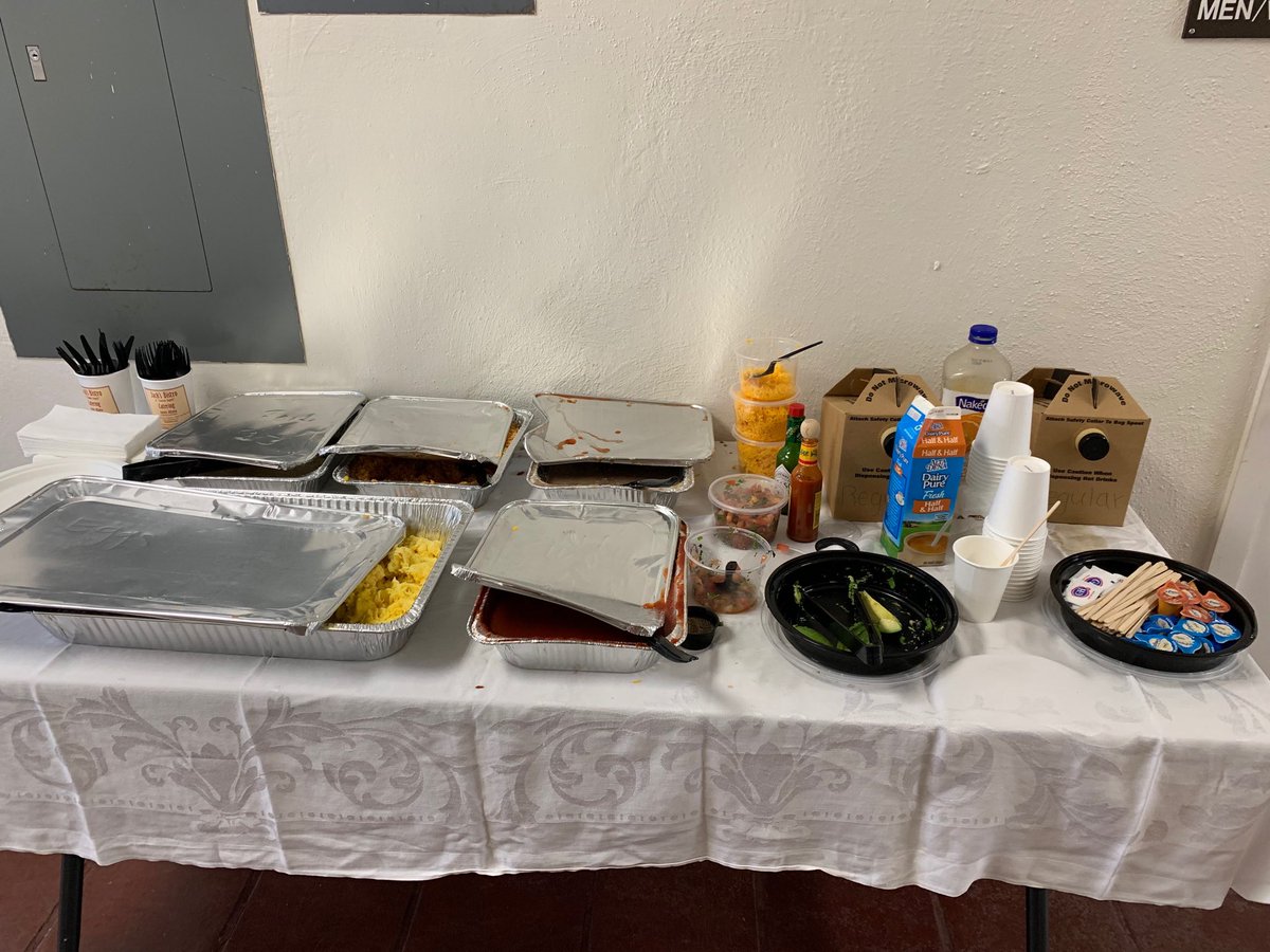 litpartnersdd's tweet photo. Love when principals REALLY take care of their teachers!  Huevos rancheros, chart paper, many sizes of post its, markers and paper choices!  We are getting ready for opening day in Cold Spring! ⁦@alzina_amy⁩ #coldspring #professionaldevelopment #litpartnersca https://t.co/jlvUoebQ2c