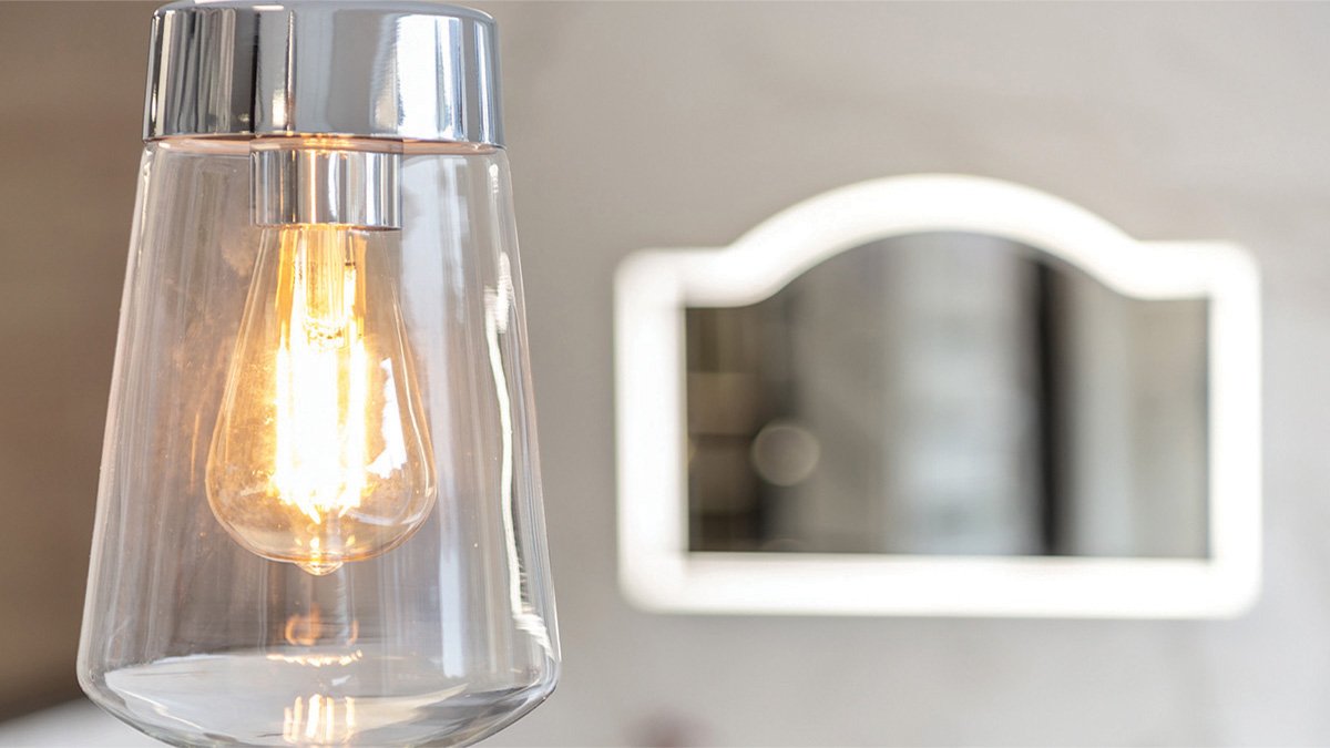 Want to add that extra sparkle to your bathroom✨? Ceiling lights, mirrors and pendant lights can all bring that special feeling and style to your space. We love these <a href="/HIBBathrooms/">HIB</a> Summit Pendant Lights - great retro feel with a warm light💡#bathroom #lightingdesign