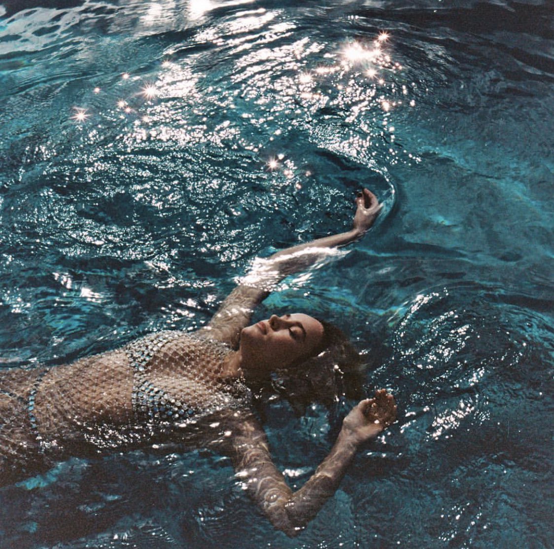 Absolutely 𝒔𝒐𝒂𝒌𝒆𝒅.