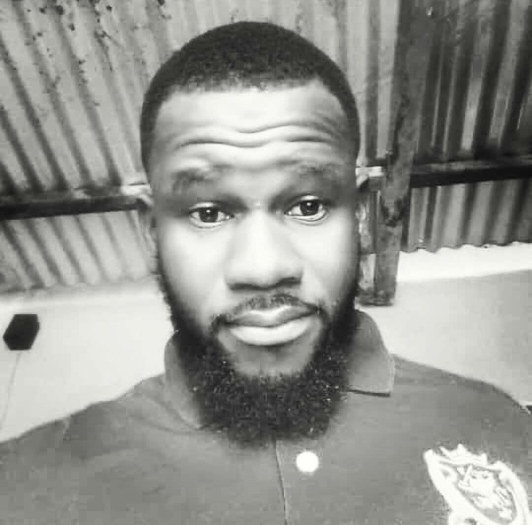 AdjakahV's tweet photo. Why worry about them wen we can PRAY them off...#CULTURE Prayer x the key https://t.co/N2jDSXGOs4