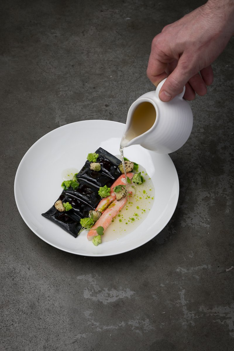 SAISONSMTL's tweet image. On vient d'afficher notre prochain chef et souper sur le site! Allez voir et restez à l'affût pour la vente de billets bientôt! / We've just posted our next chef and dinner date on the website! Stay tuned for ticket sales soon! &amp;gt;&amp;gt; saisonsmtl.com/en/#next #saisonsmtl