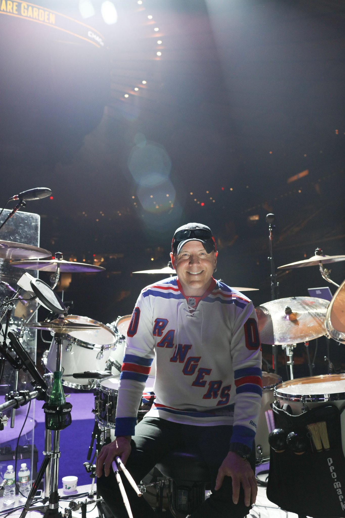 Happy birthday to Chuck Burgi, Billy\s drummer! : 