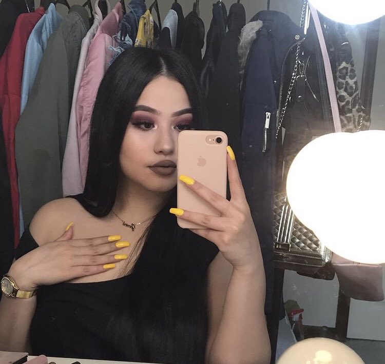yeseniaglam's tweet photo. 🖤 https://t.co/lpHfmNMoJn