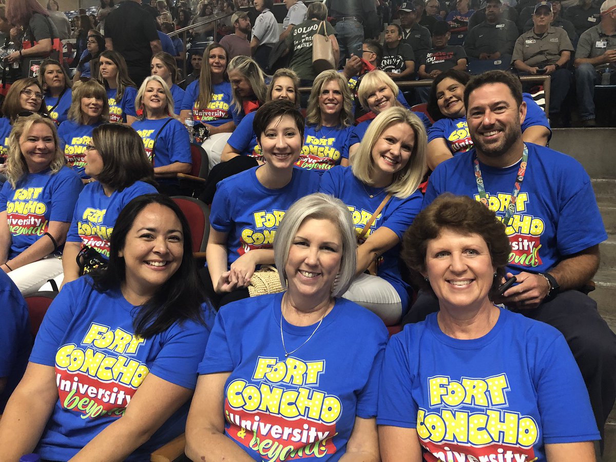 Loving us some George Couros this morning!!! #EngageSAISD <a href="/gcouros/">George Couros</a> #fortconchosuperheroes