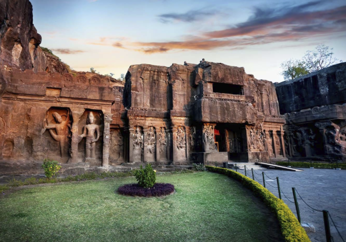 ArchTrs's tweet photo. #CarpeDiem #India #SouthernIndia #ArchaeologicalTours
Southern India: Sanctuaries and Spices

👉Today's Price $6,795 – Saving $1,500👈  

#BookToday 

Call our friendly New York-based sales team on 866-740-5130 to book onto this tour >> https://t.co/fdql8u7WJu https://t.co/25QLosaKcY