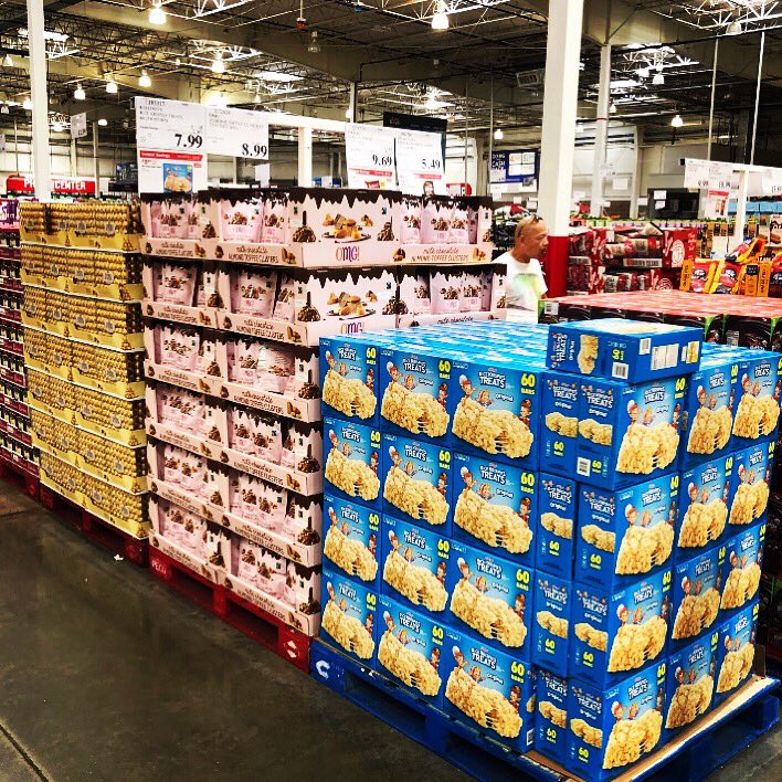 OMGscandy's tweet photo. OMG! Milk Chocolate, Almond and Toffee is back in Costco’s in the following states Mi, IL, OH, IN, KS, MO, MN, WI, KY, IA, SD, NE, ND.... see OMG! between  Ferrero and Rice Krispie treats 😀😀 https://t.co/Y2VkcbITOi