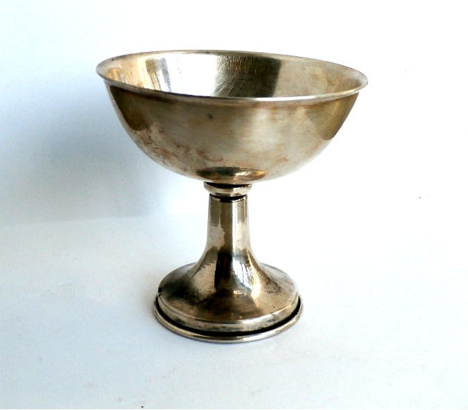 GrandmasDowry's tweet photo. Silver Plate Dessert Cup, Icecream Cup, Custard Cup, Ice cream bowl, Silver #ChampagneCup, Wine Goblet
https://t.co/RYyHt3fkeq
#CoupeGlass #housewares #silver #metal #icecreamcup #silvericecreamcup #desertcup #sherbetbow #custardcup #silverplatecup
https://t.co/oYhMu5N1KK