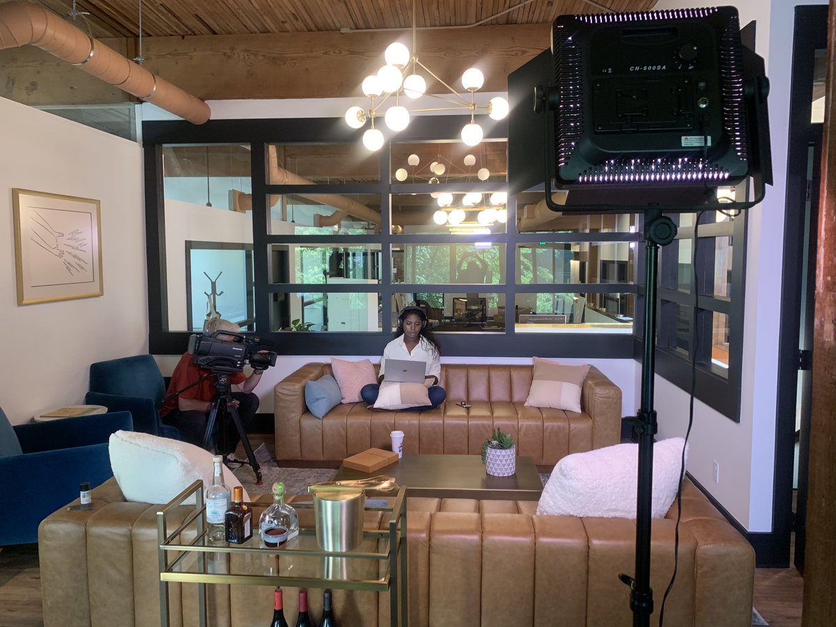 Filming some footage of our <a href="/FutureFor_Us/">Future For Us</a> community members in their place of work. 🎥 <a href="/deaguilar88/">Denise Aguilar</a>. #FutureForUs #RelentlessWoC