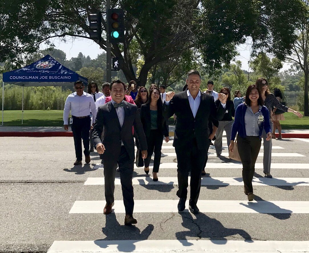 ozzie_martinez's tweet photo. Thank you Councilman @JoeBuscaino & team for your support! Excited to have our @KPSouthBay family & the #HarborCity community connect with this new #ThriveWay crosswalk! #FlipTheSwitch #KenMalloyHarborRegionalPark https://t.co/akhs67rJ66