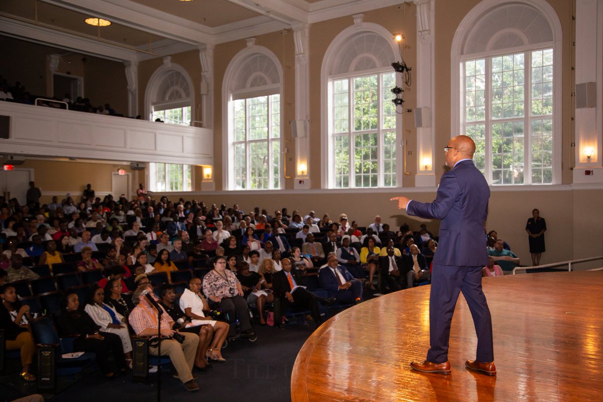 vsu_admissions's tweet photo. VSU Faculty and Staff participated in our Annual Opening Conference with the goal to provide our students with the best transformative experience possible. Hail State! 🔷️🔶️
•
#VSU #VSUTransforms #HailState #OpeningConference #VSU19 #VSU20 #VSU21 #VSU22 #VSU23 https://t.co/T1RdHUrYeT