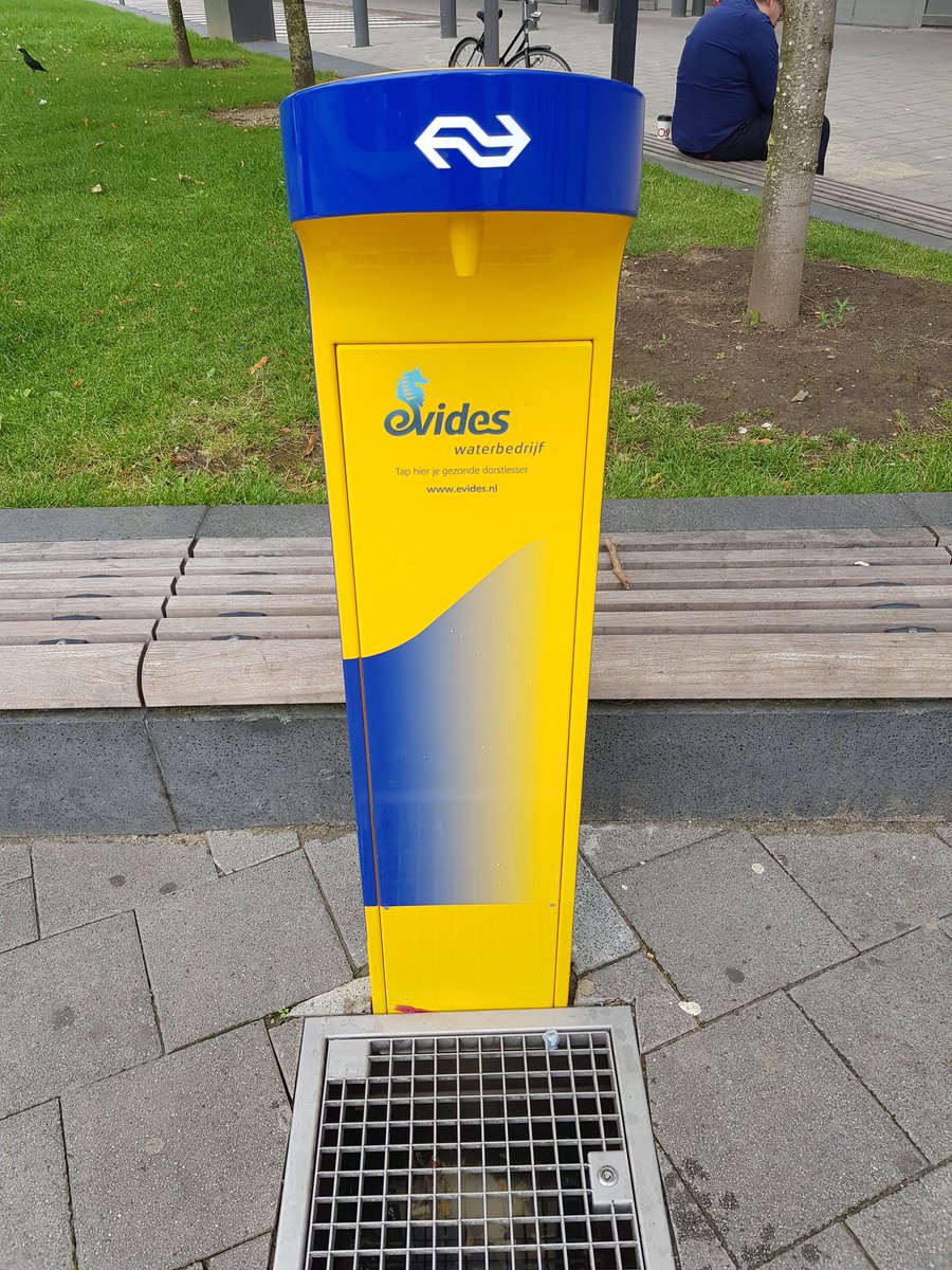 Op je gezondheid! 💧 Nieuw watertappunt bij Rotterdam Centraal, te vinden bij de achteringang.

#gezondeomgeving #naturalexperiments