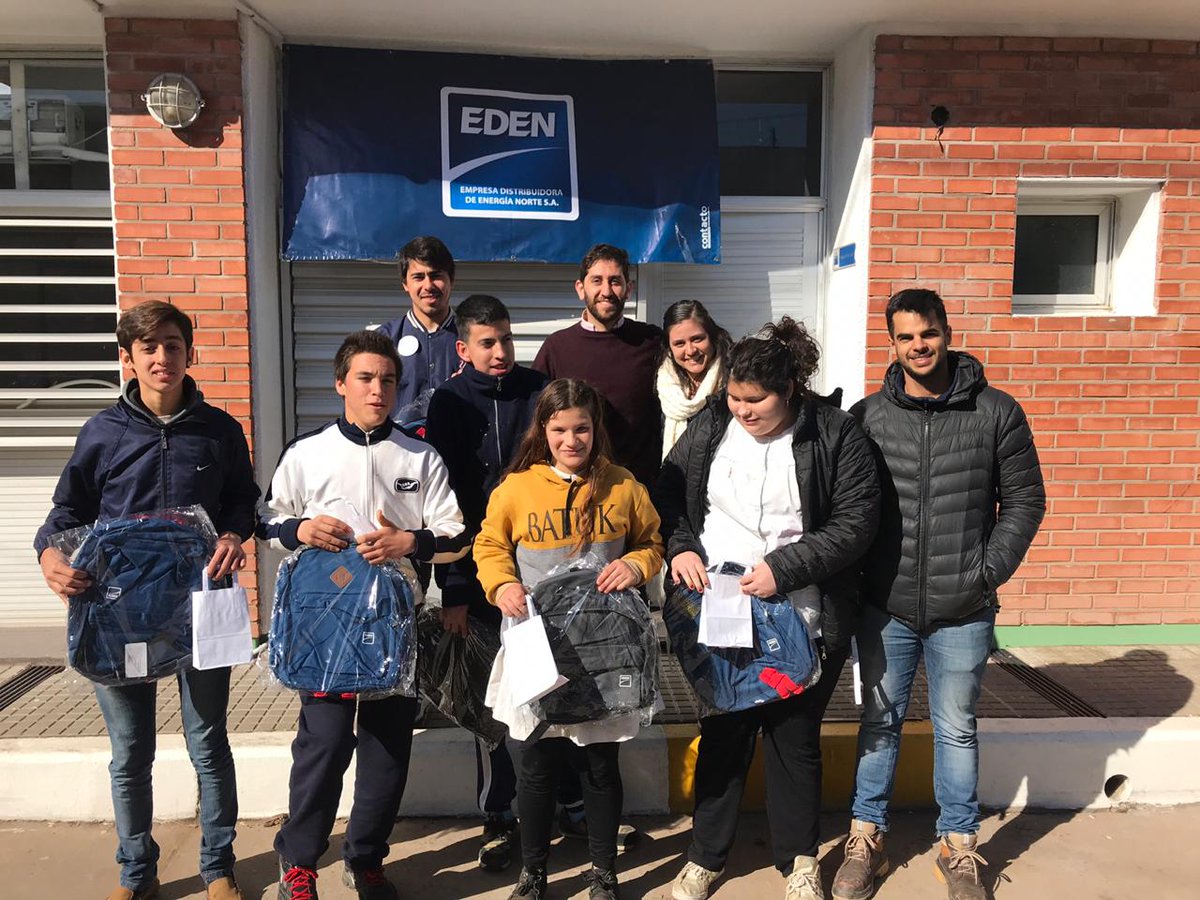 EDENSAcomunica's tweet photo. ¡Gracias a los alumnos de la Escuela de Educación Especial N° 501 de #CarlosCasares que nos visitaron para conocer más sobre nuestro trabajo, la importancia del cuidado de la energía y la seguridad! #MásCerca #ComunidadEDEN https://t.co/hUUQ4FlO5y