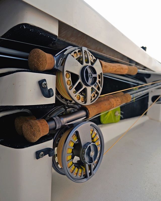 lamsonflyfish's tweet photo. Our Center Axis Salt 8wt and Standard Seat Salt (SSS) 8wt rod/Cobalt reel. Rigged and ready for some hungry bonefish on the flats of Cuba. 👌
#lamsonfleet #flyfishing #Cuba #Cobalt8 #CenterAxis #SSsRod #feelthedifference #saltwaterflyfishing #bonefish #flatsfishing #dowhatyo… https://t.co/wVy8quNvg7