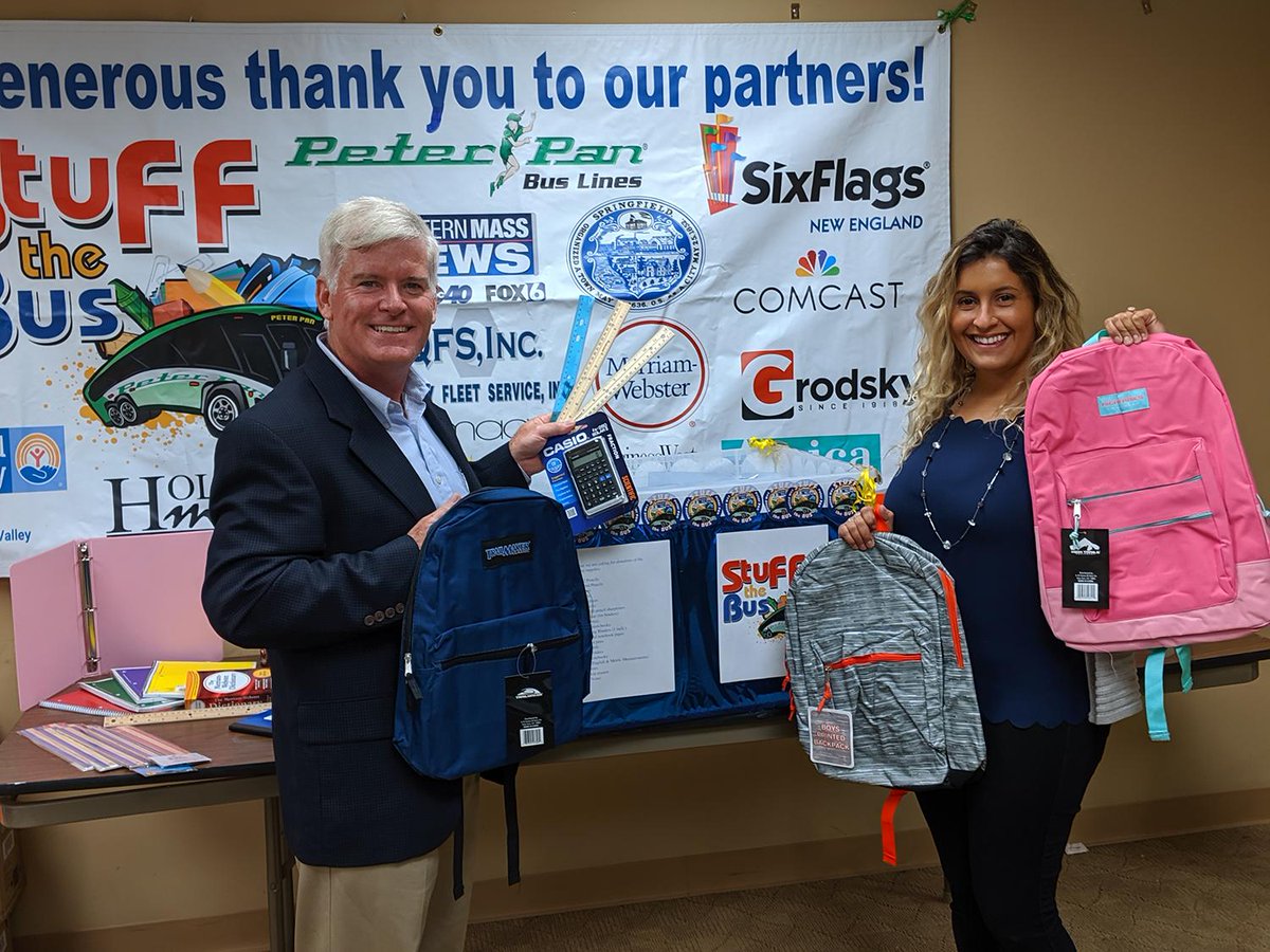 unitedwaypv's tweet photo. We had a visit from @EversourceMA today to drop off their collection box for #StuffTheBus! The supplies are adding up in our office! Thank you so much for your support, Eversource! 🖍️🎒🚍👊👏👏👏❤️#LiveUnited #howtohelp #westernmass https://t.co/mlqZR80Flt