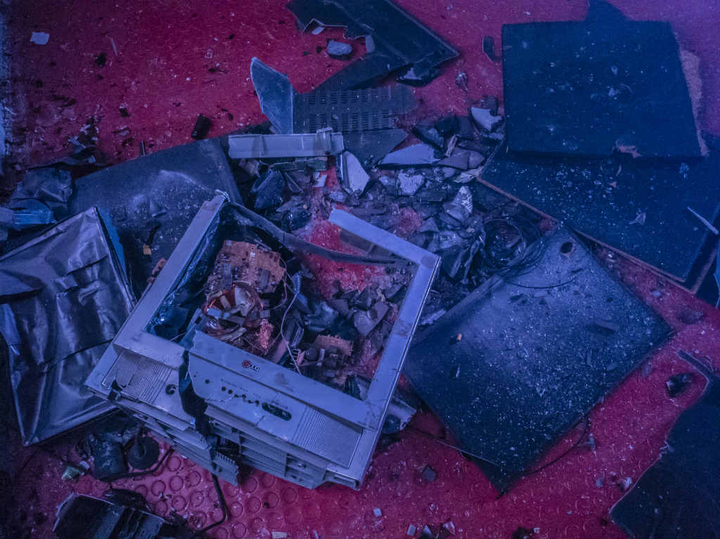 DONDEIRweb's tweet photo. ¡¡EXPLOTA!! El trabajo, el tráfico, tu “ex”, el ritmo acelerado de la vida en la ciudad, olvídate de éstas y todas las situaciones que te molestan en Break It, un cuarto de ira en CDMX 💣💣 https://t.co/8jYObcuzDk https://t.co/p5Ij0Eh6ms
