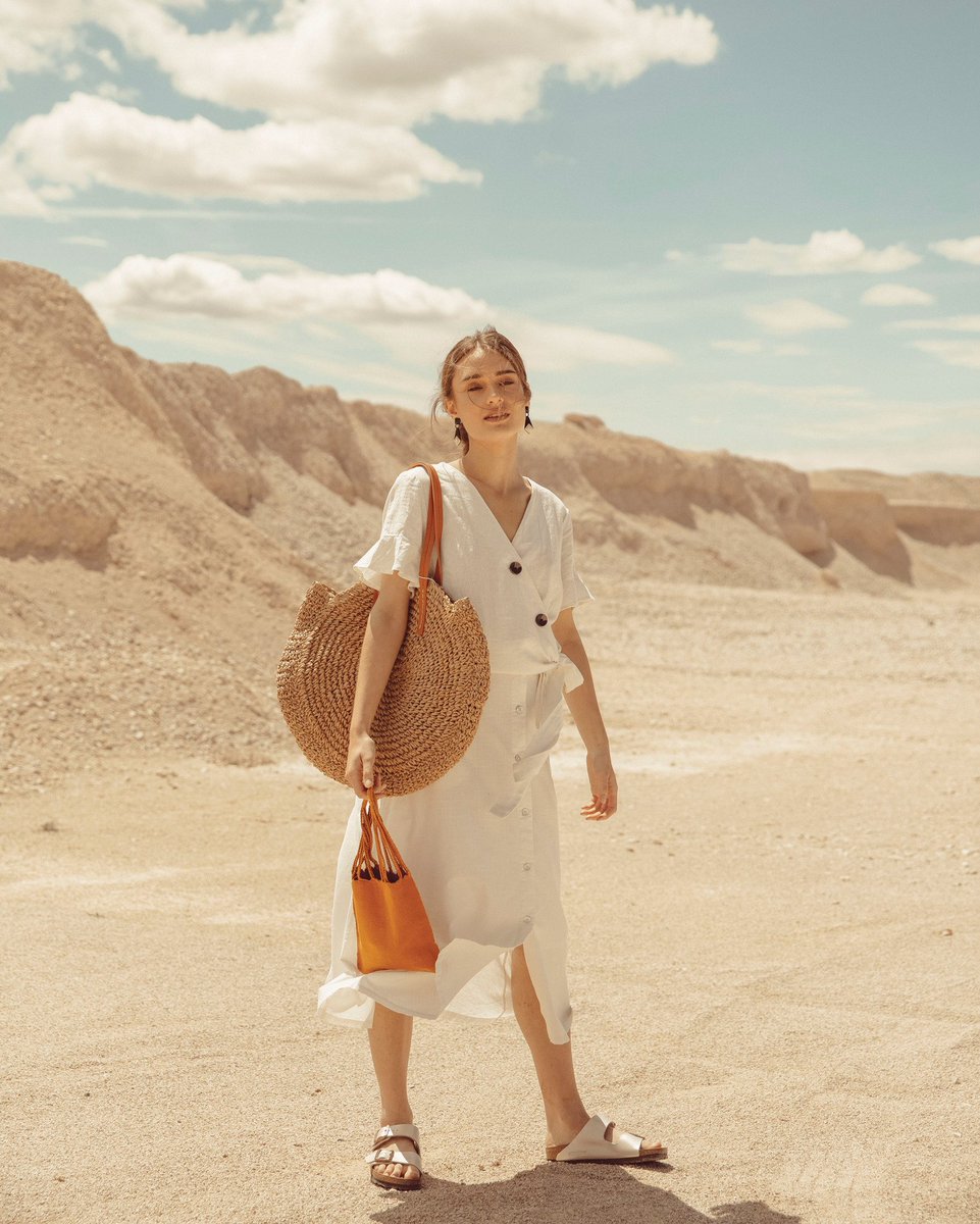 cabinettweb's tweet photo. ¡Todo al blanco! 🗯 Apuesta por un look total white este verano #summerpieces https://t.co/xhbLSn8Wys