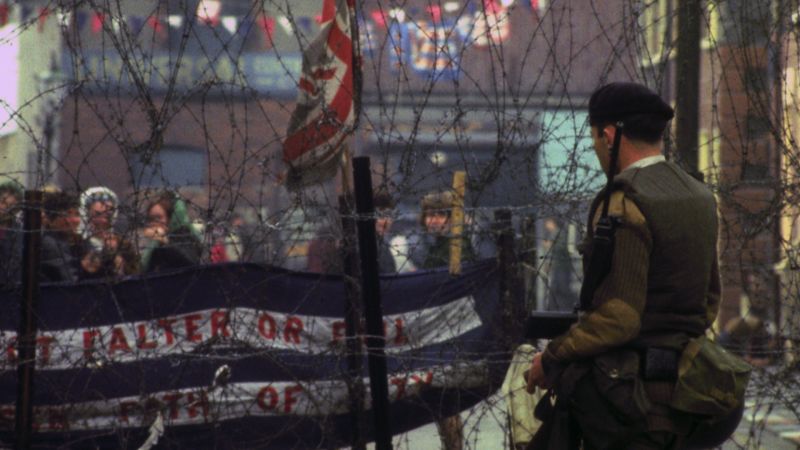 bfbsSitrep's tweet photo. 🎙️ Today on #Sitrep
#OpBanner50 stories and analysis with Defence Secretary @BWallaceMP Gen Sir Mike Jackson, Baron Caine and @aesir69 #NorthernIreland
📻 1830 @ForcesRadioBFBS or ➡️ https://t.co/wPuTSRbZKW ⬅️
(📷 PA) https://t.co/8MBWu7N9Nt