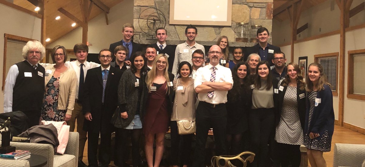 CoryRay34's tweet photo. @NGPVAN 2018 Primary Election cycle, Team @dancanon for Congress. 

Our amazing team was filled with so many passionate, brilliant, &amp; young individuals who were the hardest working people I’ll ever meet. We had fun each and every day while doing what we could to try &amp; change the world. https://t.co/klJvWjHhRi