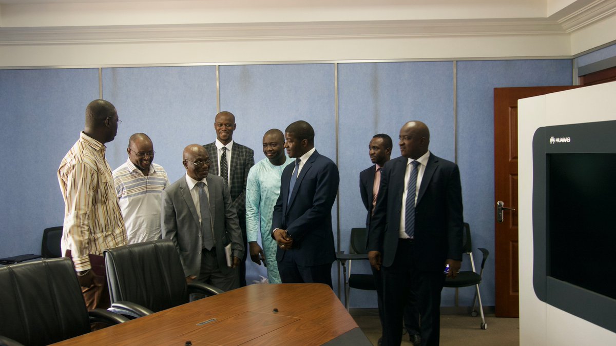 SMTD_SA's tweet photo. Visite du Directeur Général de la Météo-Mali, M. Djibrilla MAIGA, à la SMTD-SA https://t.co/G0FykxJoDn