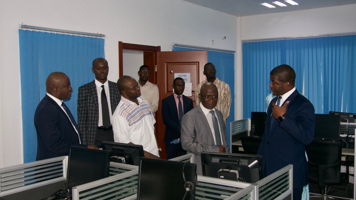 SMTD_SA's tweet photo. Visite du Directeur Général de la Météo-Mali, M. Djibrilla MAIGA, à la SMTD-SA https://t.co/G0FykxJoDn
