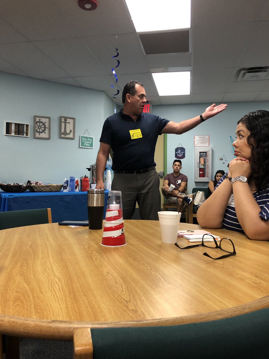 epriet02's tweet photo. Thank you to Mrs. Hansen, District Security and Our board member for providing parents with vital information about safety during Coffee with the Principal. It takes a community to keep all our children safe!🐝 @HHeights_ES @SOCORROISDPD1 https://t.co/ThDUMuueDR
