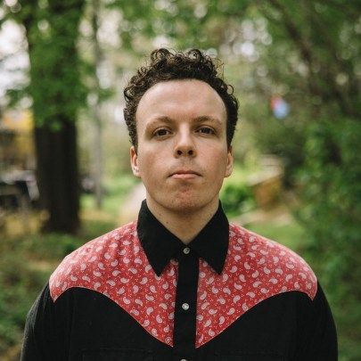 MusicTalks_xyz's tweet photo. OPEONGO RELEASES NEW SINGLE ‘LESS OF ME’ WITH A STRONG MESSAGE ABOUT THE ART OF LOVING #NewMusic #NewMusicAlert @OpeongoMusic  https://t.co/tjSp56na7q https://t.co/OdJuCn6DNR