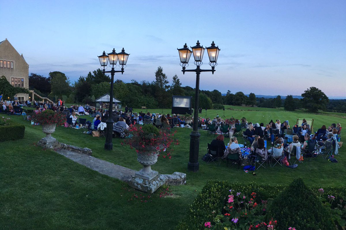 SouthLodgeHotel's tweet image. Our Movies By Moonlight events are in full swing, but we still have availability for the following picnics if you haven't booked yet!
18th Aug Mamma Mia,
26th Aug A Star is Born, 1st Sept Bohemian Rhapsody, 8th Sept Mamma Mia Here We Go Again. Call to book on 01403 891711