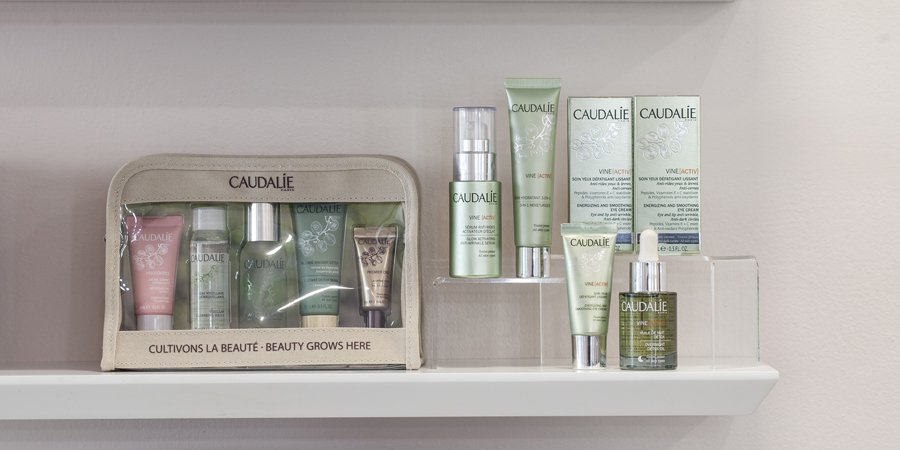 AlplasPos's tweet image. Can you SPOT our Acrylic Risers.... ? 
Our invisible Display Bridges can give any #retail environment a lift! Attract customers attention without cluttering your shelf. Available to buy on-line - alplas.com/search.html?q=…

@CaudalieUK #retaildisplay #shelfdisplay #retail