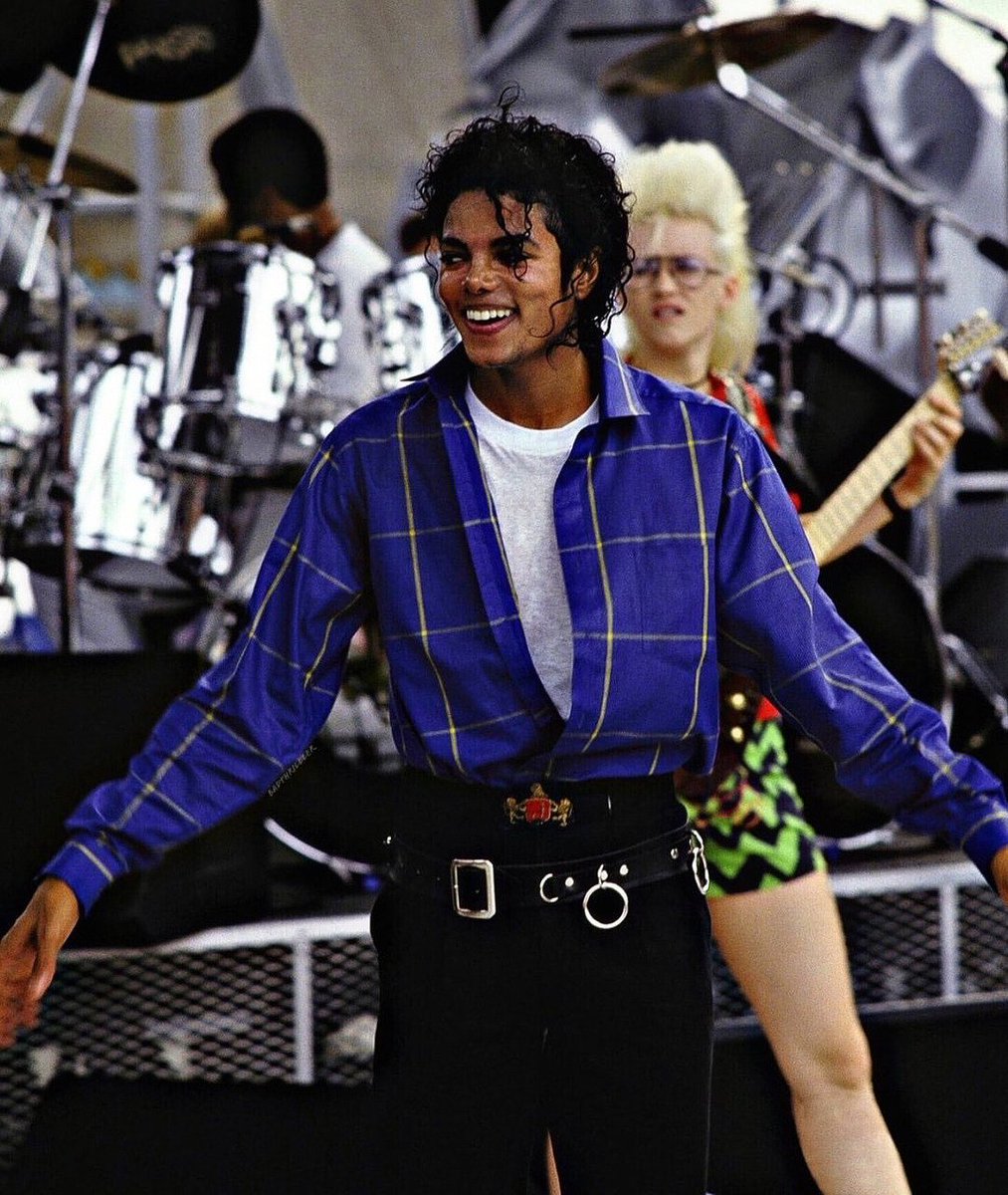 michaeljackson's tweet photo. “No one can talk about what the creative process is. It’s created in space. It’s God’s work, not mine.” – Michael Jackson https://t.co/bpHWos3L42