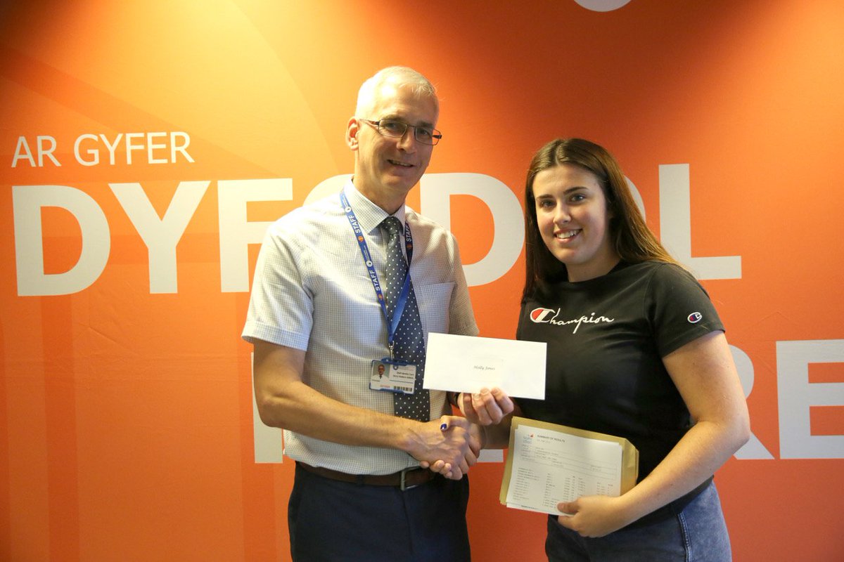 barrywalters130's tweet photo. Fantastic A level results @PembsCollege today shared on air by Radio 1 https://t.co/tEAfi32HVQ - congrats to A* students Holly Jones off to Bath to study Chem Eng and Ffion McEvoy off to Amsterdam to study Economics. Well done all! https://t.co/FzPw1BXiDg