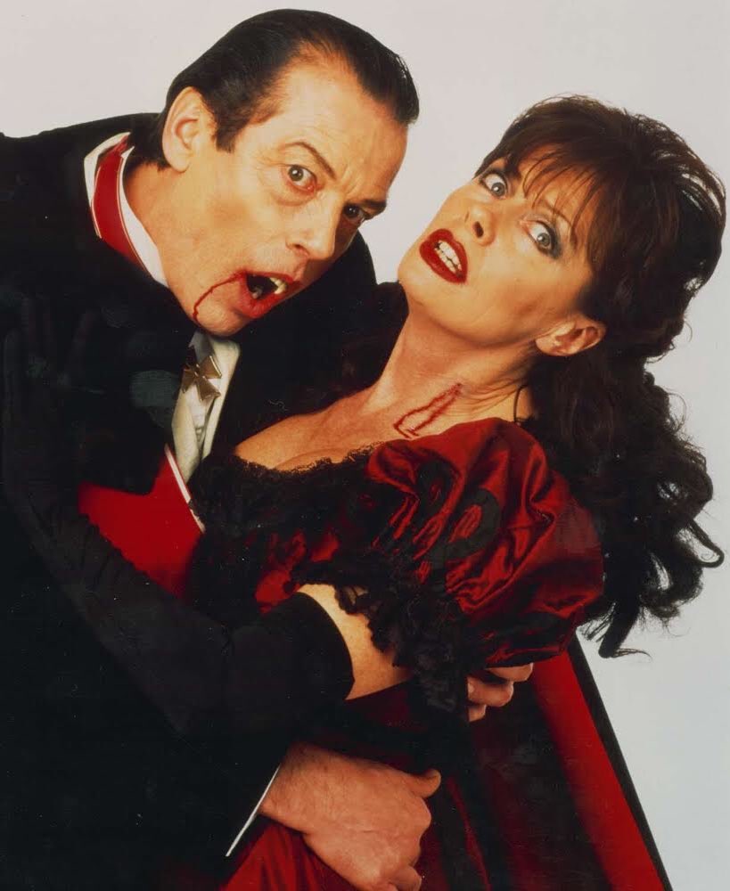 vickimichelle's tweet photo. It’s nearly teatime!
I’m bloody hungry!
Fancy a bite?
With Leslie Grantham in Dracula #ThrowbackThursday Fantastic production #JonConway #AlanCohen #MickyODonoughue #ClaireDallison https://t.co/ehgCzNI7ze
