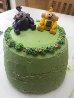 freecakessutton's tweet photo. I haven't posted on here for a while, but here are few of the fab cakes baked and donated by our wonderful volunteers for youngsters in the Sutton area. https://t.co/IdVuMt4Nnw
