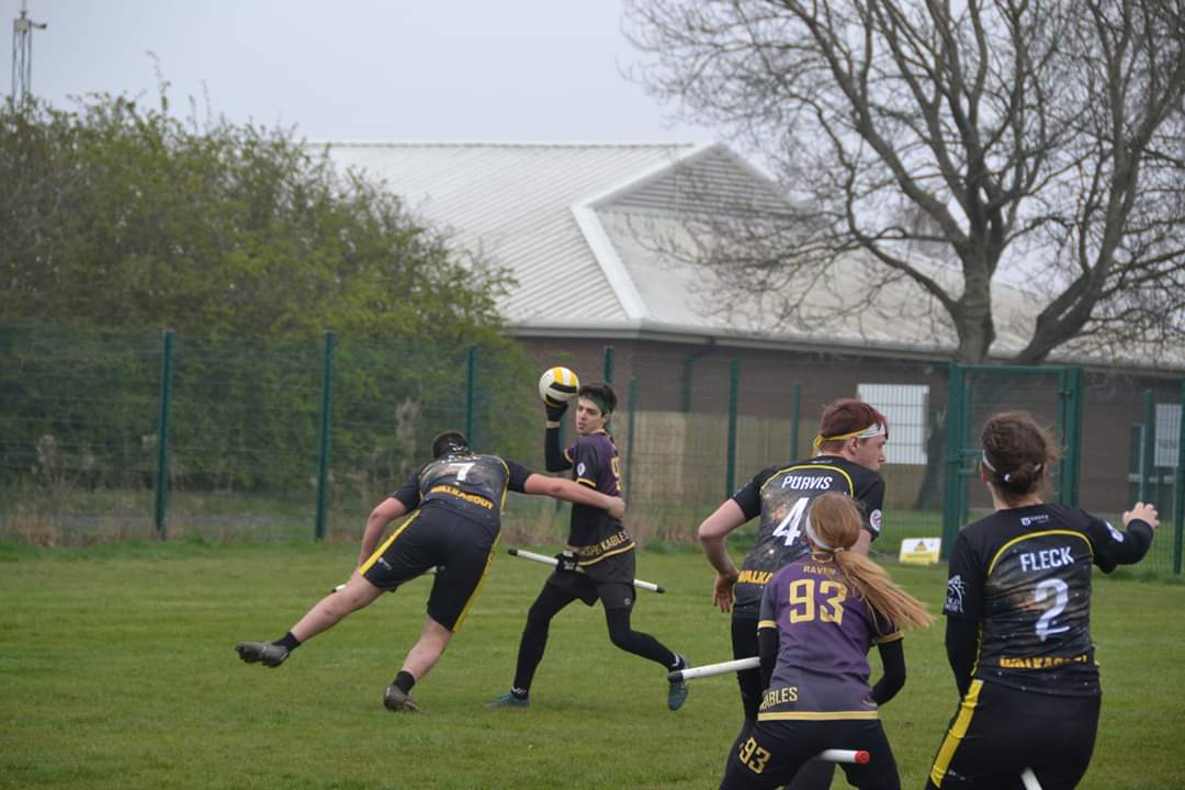 As #alevelresults2019 reaches an end, remember to say #HelloLeicester and join #quidditch full contact, mixed gender and something for everyone! ⚡ @UoLActivities <a href="/uniofleicester/">University of Leicester</a>