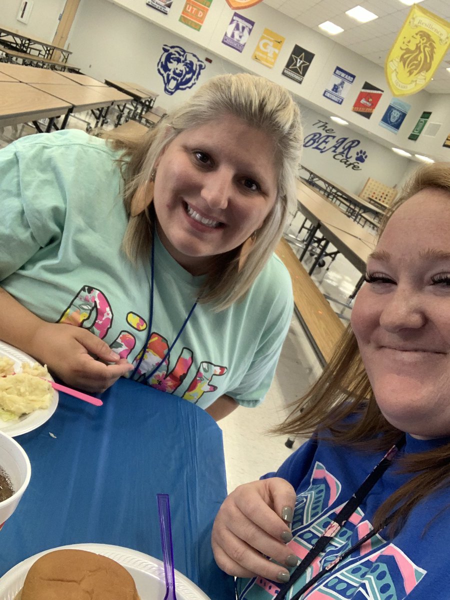Thankful BHE has such a awesome PTA that provides lunch for their staff. I looked over and saw <a href="/kdpearson/">Katie 💕</a>  with her former students. This girl always makes intentional relationships. #empoweringbearsBHE <a href="/BlueHazeWSISD/">Blue Haze Elementary</a> <a href="/wsisdschools/">White Settlement ISD</a>