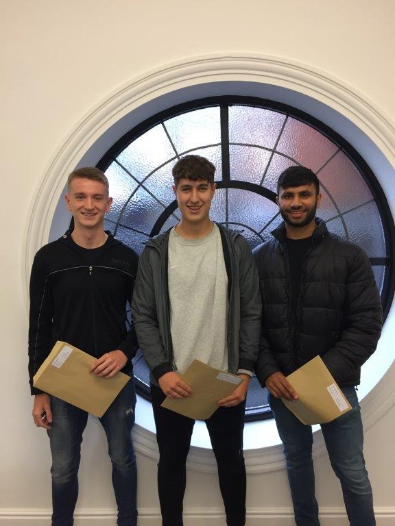 CRGSSixthform's tweet image. A few more pictures of @CRGSSixthform students celebrating their A Level success today.  Well done everybody - we are very proud of all our students and their achievements.