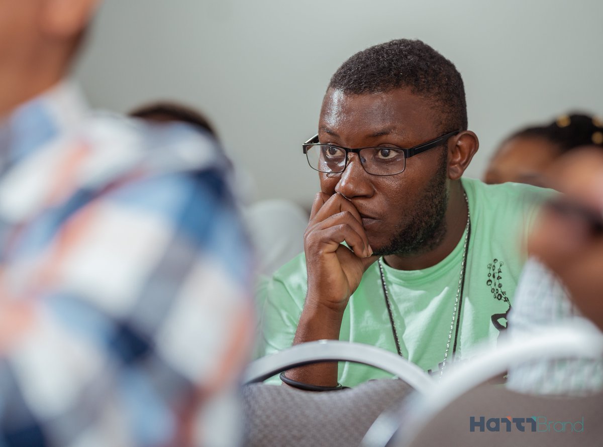 banjHT's tweet photo. 📸 @StartupGrindPap Edition 21 avec Martine Laroche Cuvilly, General Manager Sunfood SA et Cannex S.A #PAPSW19 @PAPStartupWeek
📸 by @HaitiBrand https://t.co/IckCvS15bk