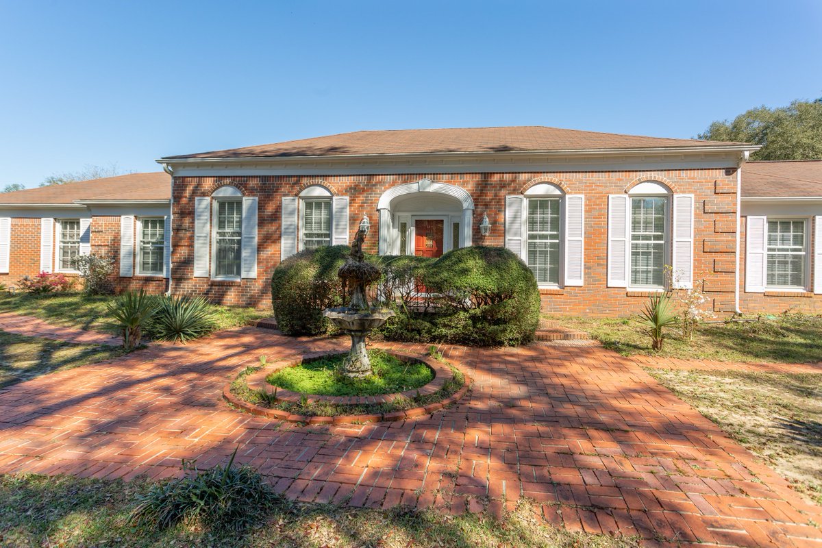 *Seller will pay $6000 towards Buyers closing costs.*
REDUCED!!! $525,000
Beautiful secluded 5 🛌 4.5 🛀home in Milton sits on 10+ acres zoned for agriculture and residential. 
Justin Creel
Keller Williams Realty Gulf Coast
The Creel Group
850-530-7799
creeljd@gmail.com